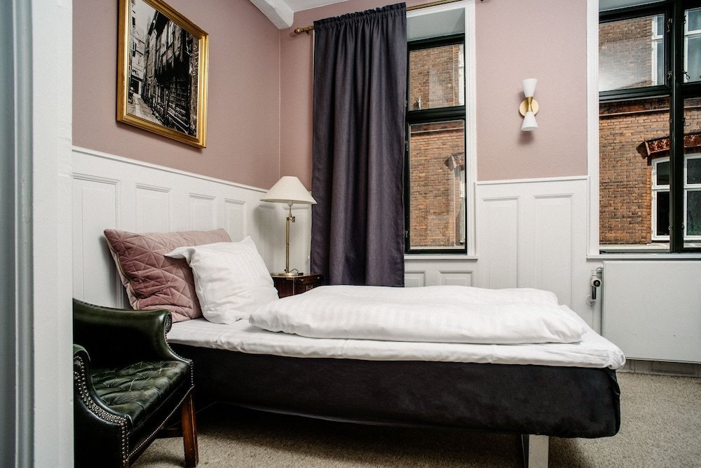 Фото Hotel Hamlet