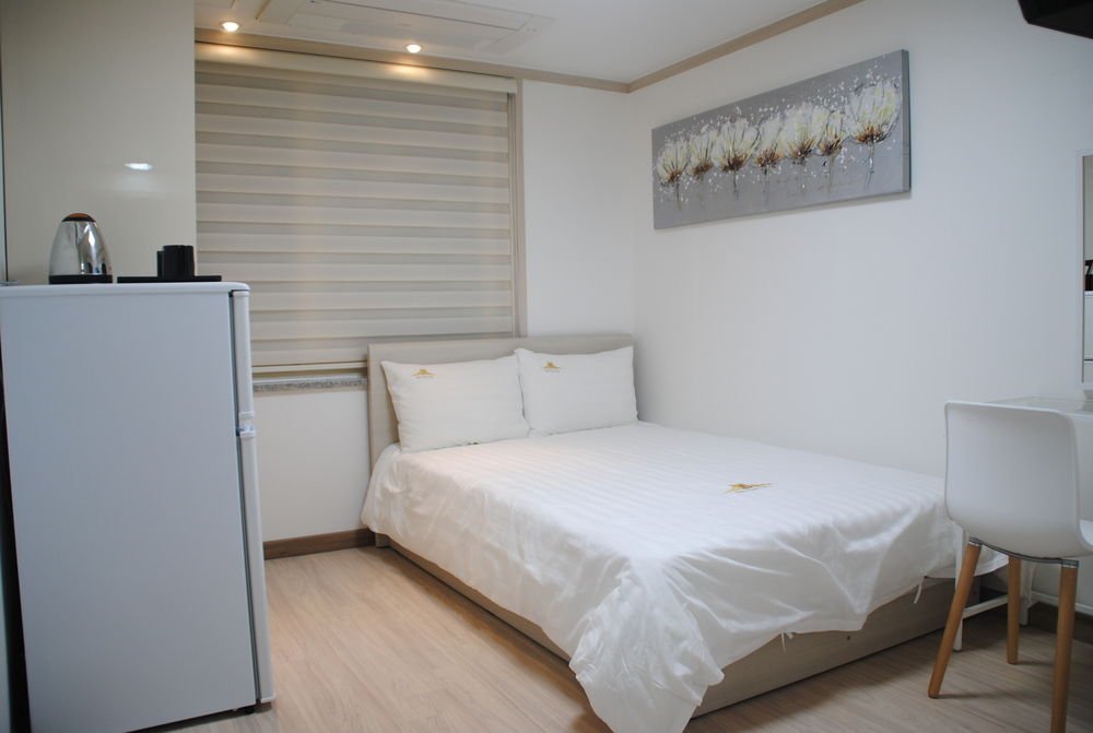 Фото Inn The City Business Hotel