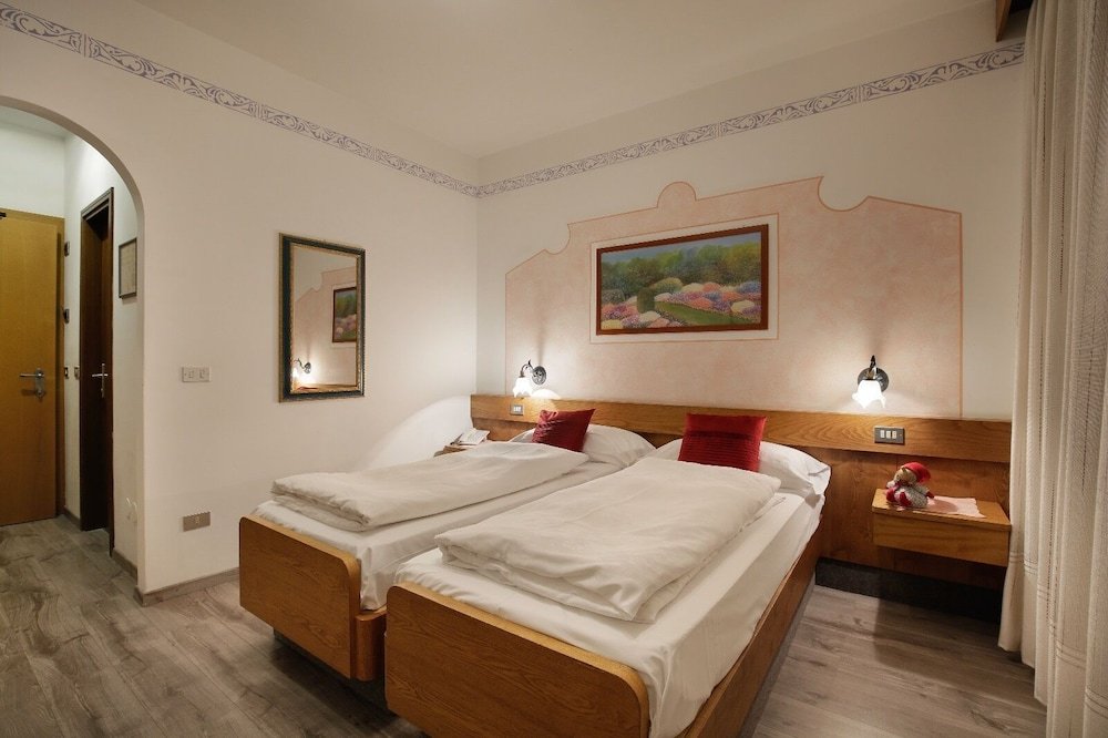 Фото Hotel Azola