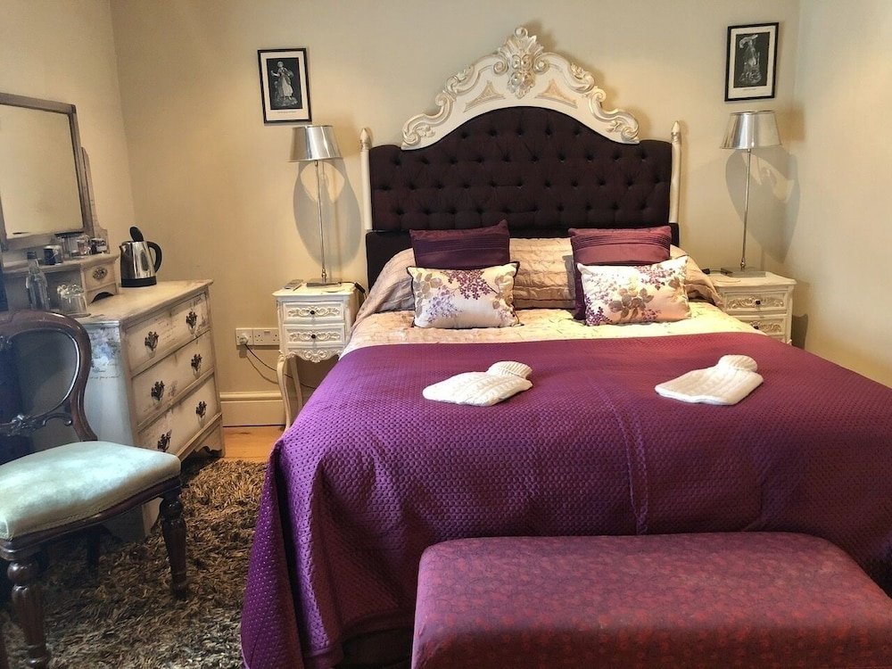 Фото The New White Lion