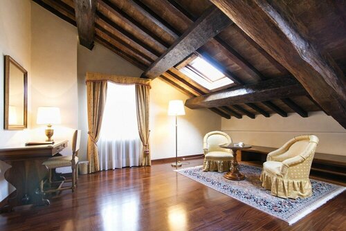 Внешний вид отеля Albergo Delle Notarie в Реджио-Эмилии, фото 3