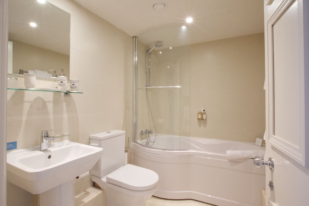 Фото Halcyon Apartments