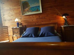 Chambres D'Hôtes Il Fut Un Temps (Auvergne-Rhône-Alpes, Loire, Arrondissement de Roanne, Saint-Marcel-d'Urfé, Lieu-dit les Gouttes) ، فندق