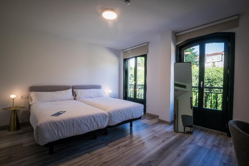 Фото Hotel Virxe da Cerca