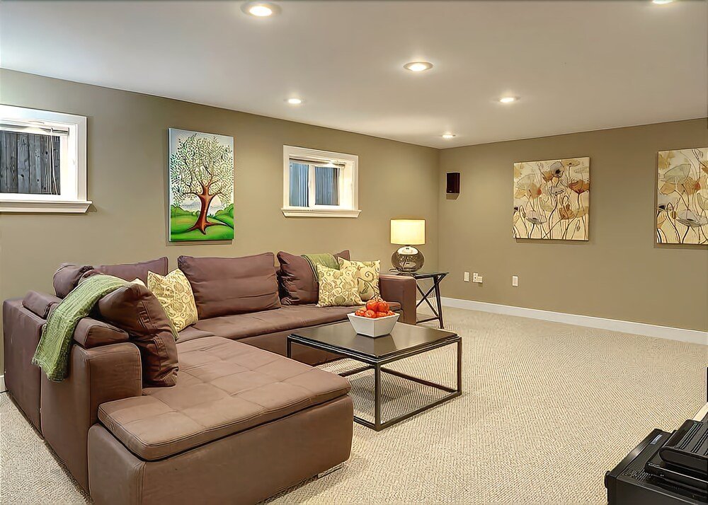Фото Ravenna Farm House - Four Bedroom Home with Fireplace