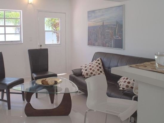 Фото Selina Miami River