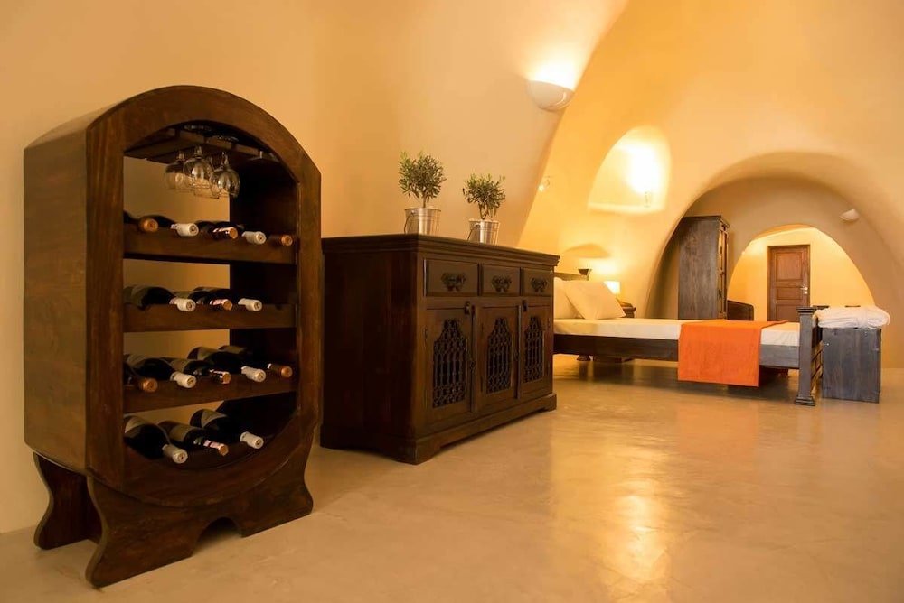 Фото Allure Breeze Suites