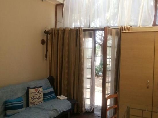 Фото Angels Haven Guesthouse