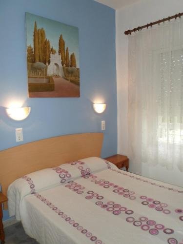 Фото Hostal La Barraca