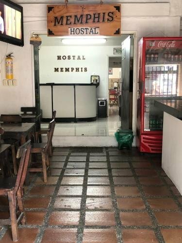 Хостел Memphis Hostal - Hostel в Медельине