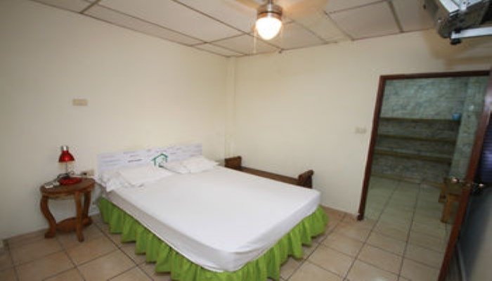 Фото Hostal Casa Verde