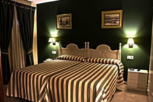 Гостиница Hostal Carmen