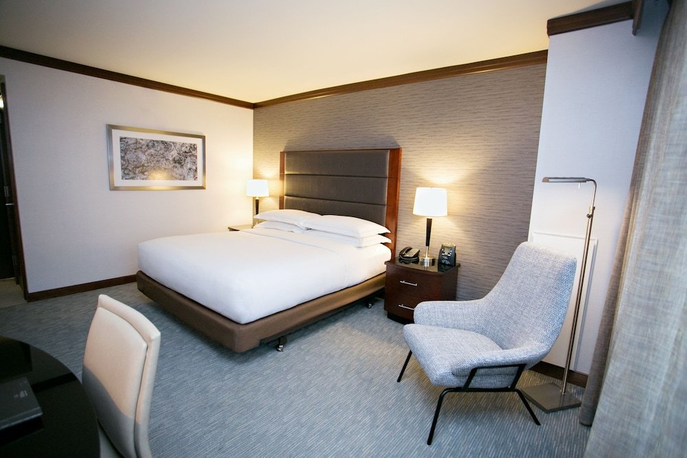 Фото Hilton Minneapolis Bloomington