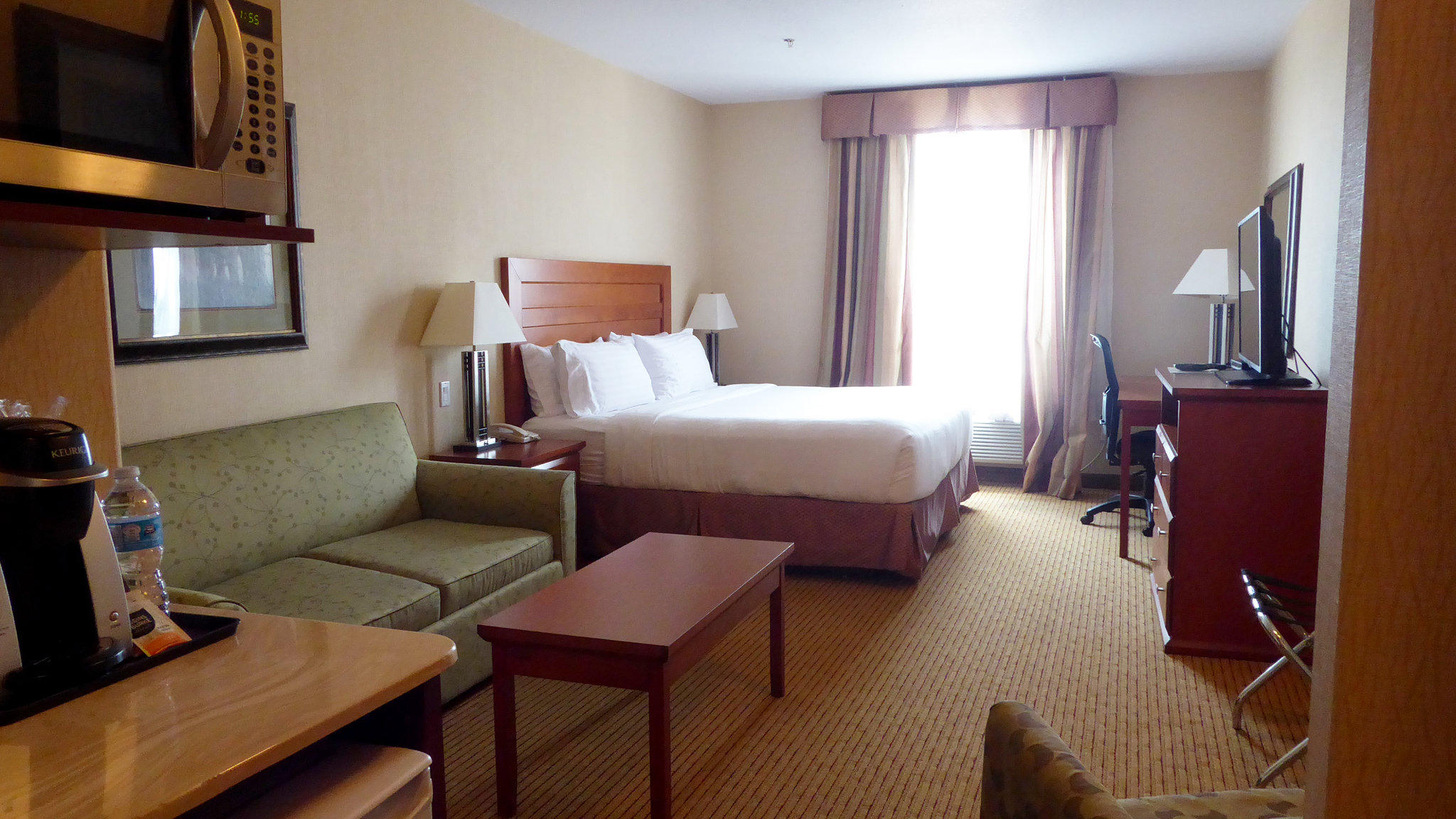 Фото Holiday Inn Express Grande Prairie by IHG