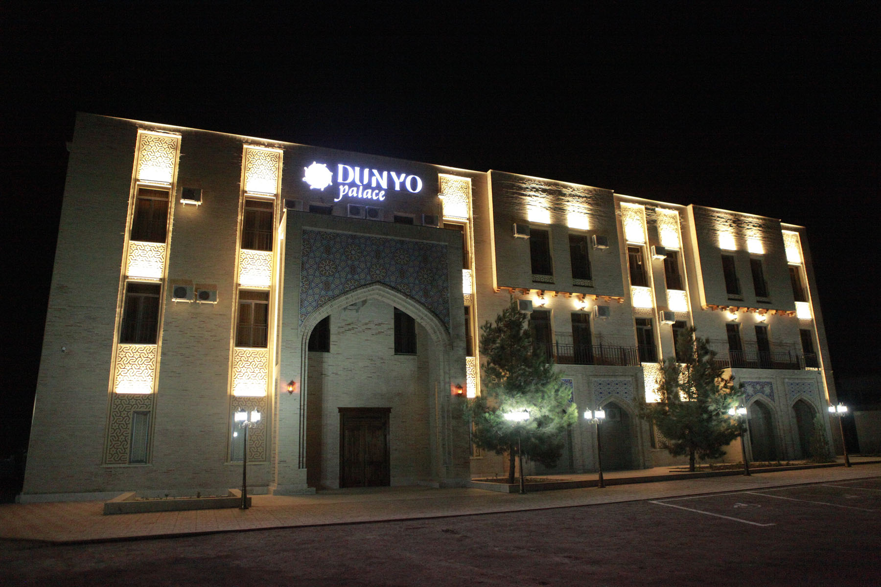 Фото отеля 1