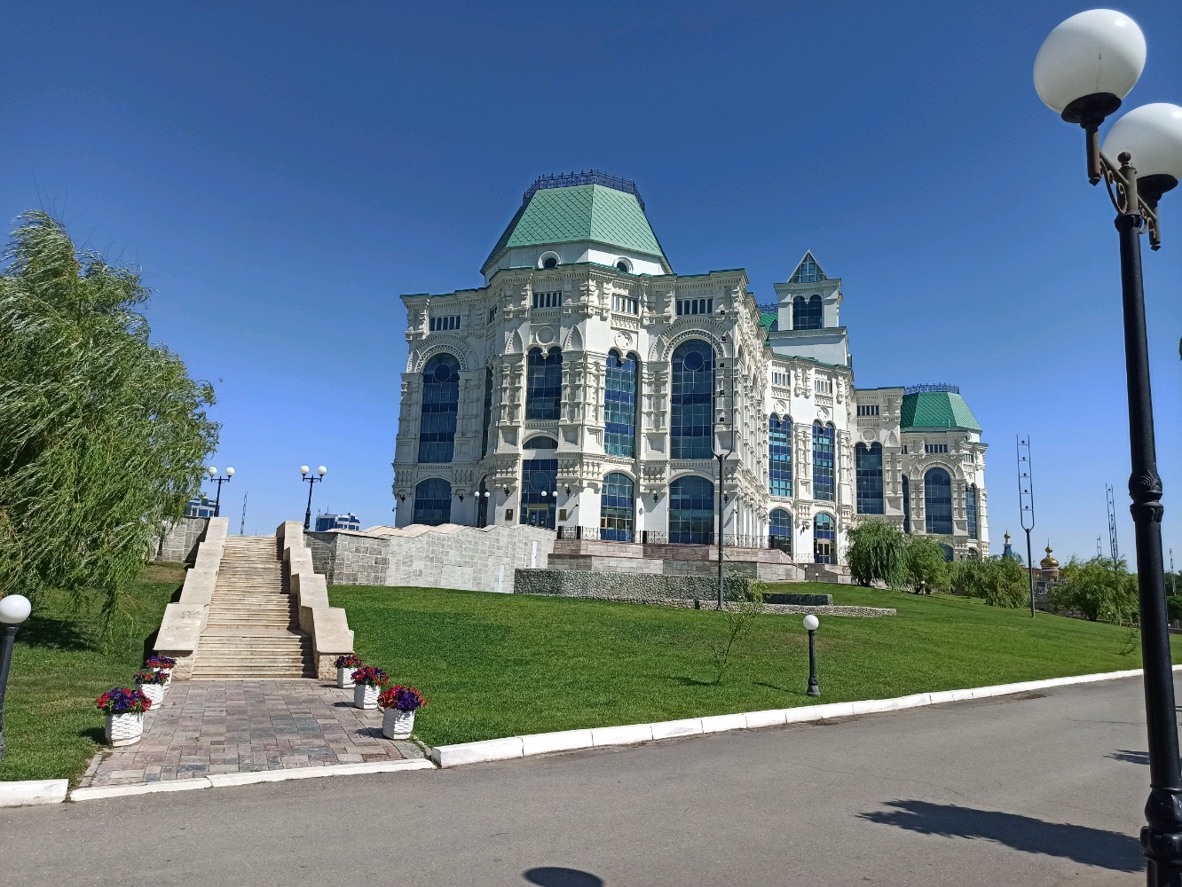 Фото Театральная