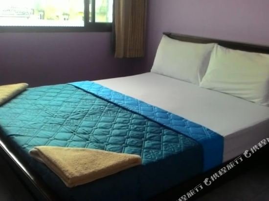 Фото Boss Benz House