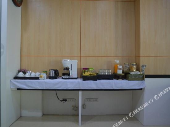 Фото Suan Dok Gate Guesthouse