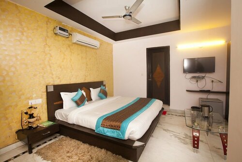 Гостиница Oyo 337 Hotel Anand в Дели