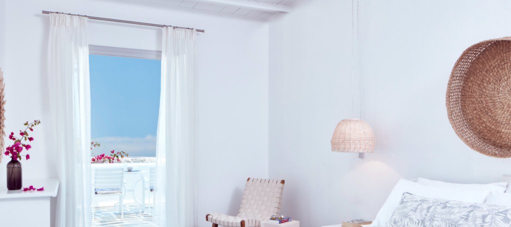 Фото Mr & Mrs White Paros