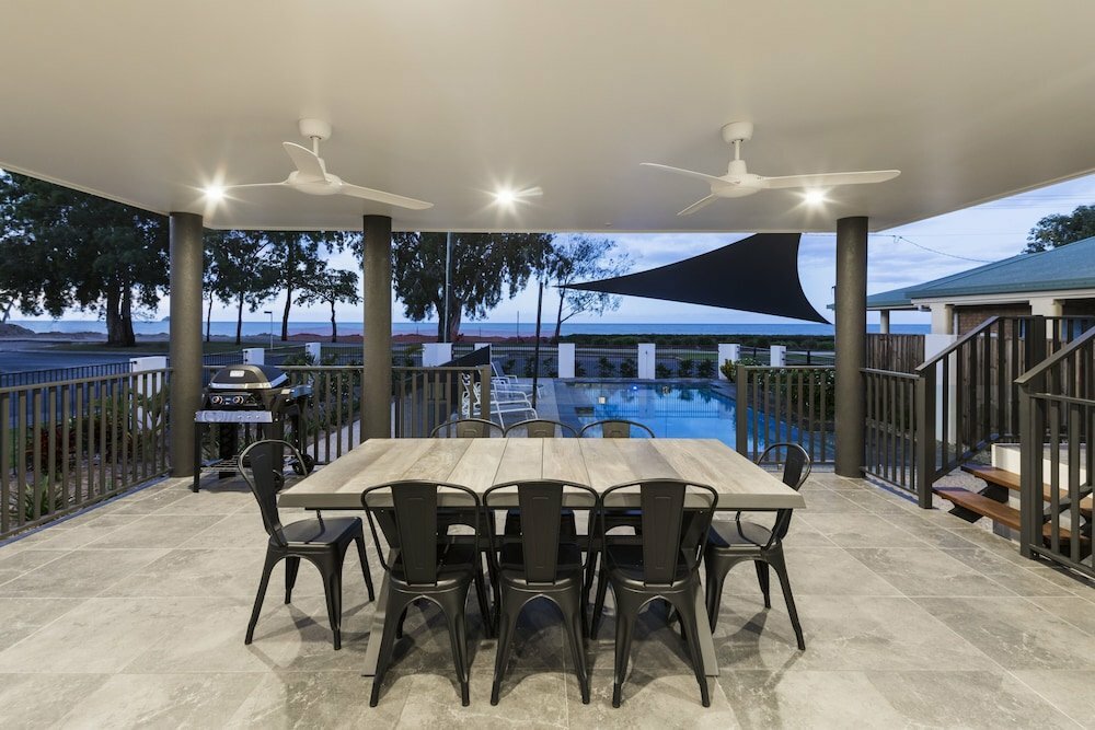 Hotel Beachside Bliss in Clifton Beach, Cairns, photo