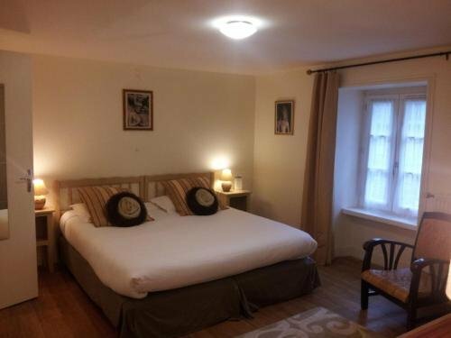 Гостиница Hôtel de la Porte Saint-Malo в Динане