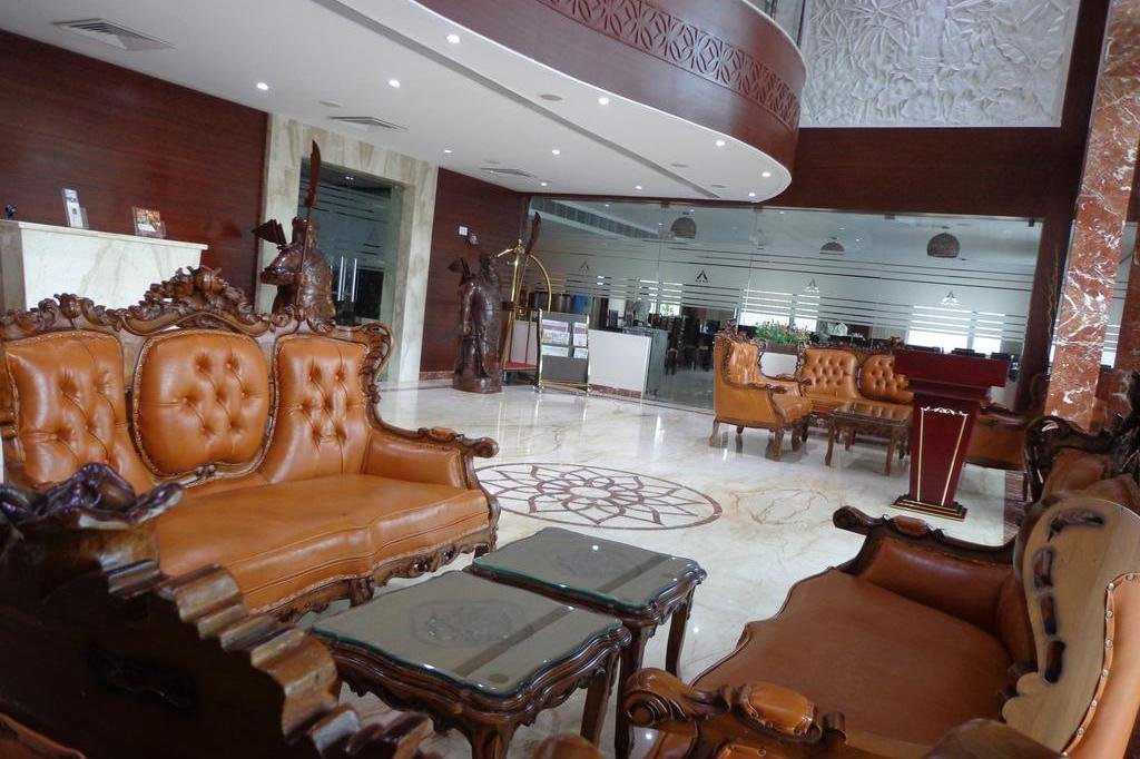 Фото Hotel Ashwa Park