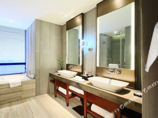 Фото Hualuxe Wuxi Taihu, an Ihg Hotel