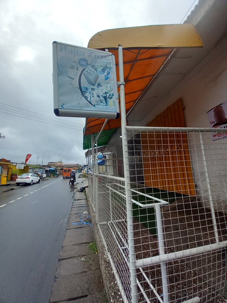 Shoe store Hajia Zuru, Accra, photo
