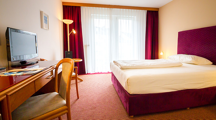 Фото Отель Hk Dusseldorf City