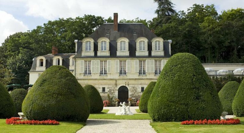 Гостиница Château de Beaulieu et Magnolia SPA, The Originals Relais