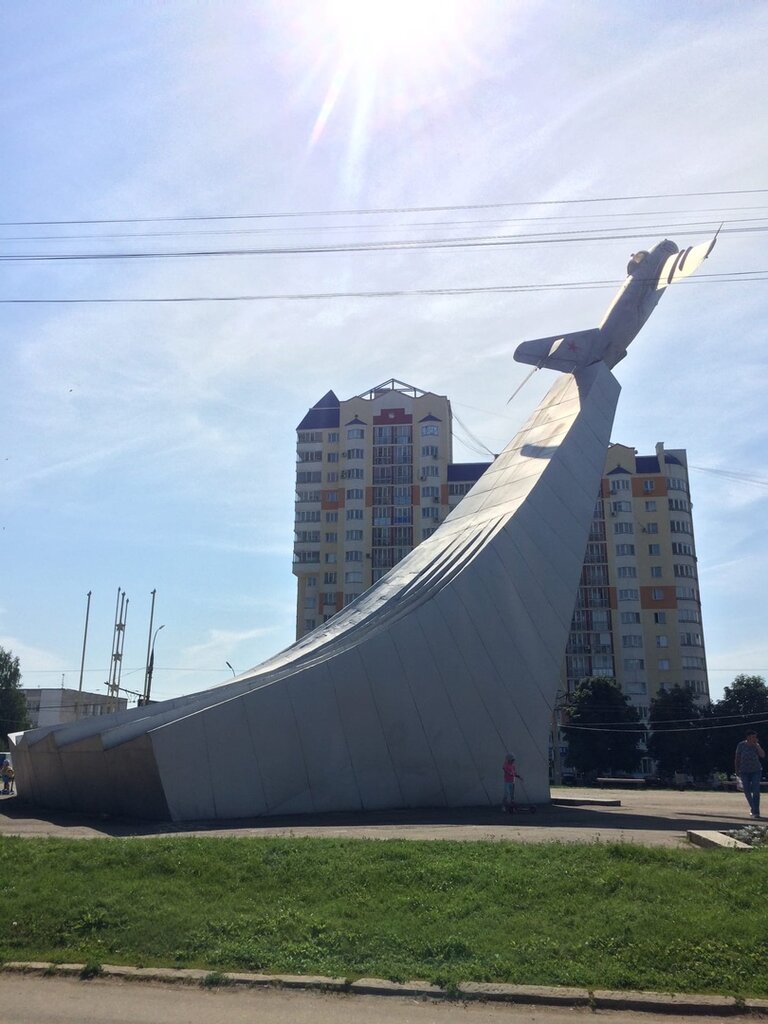 Monument to technology Истребитель МиГ-17, Orel, photo