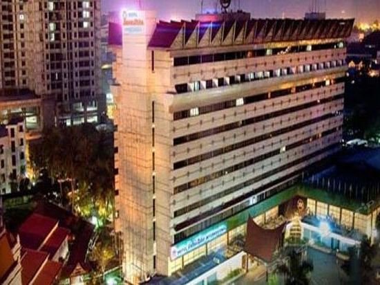 Фото отеля 3