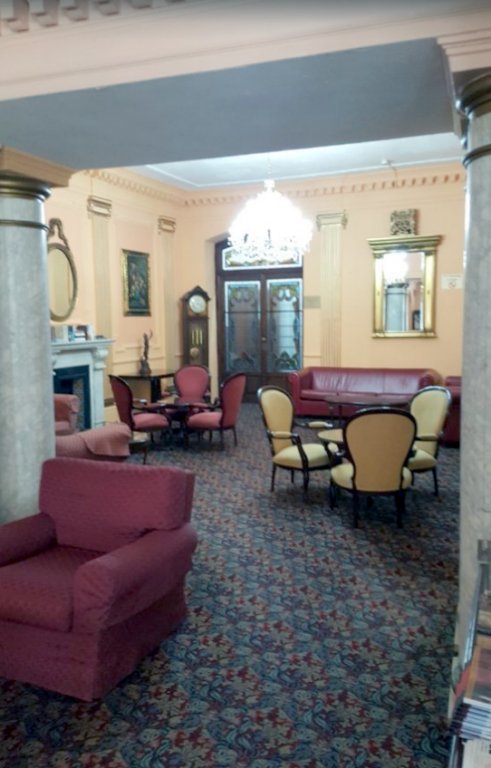 Фото Bristol Hotel