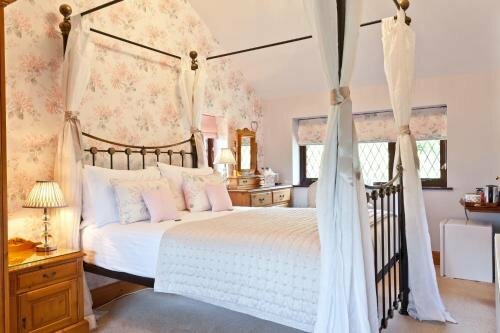 Гостиница Hill Crest Country Guest House