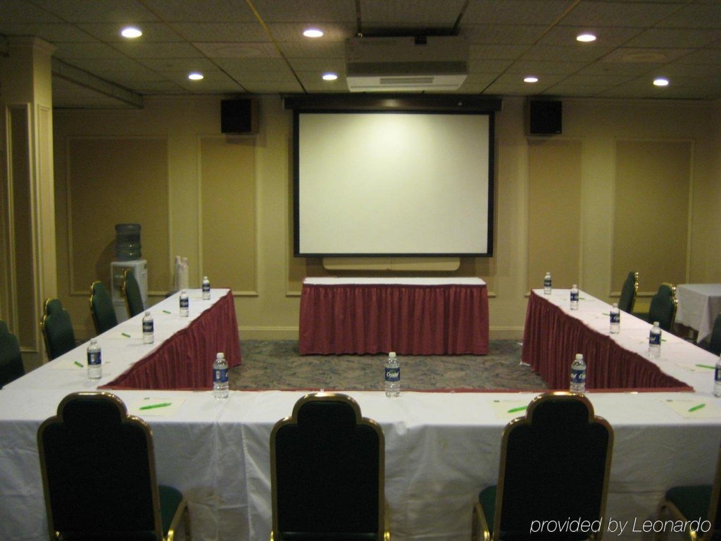 Фото Somerset Lofts, Ascend Hotel Collection