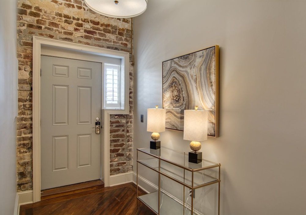 Фото 563 King Signature Apartments