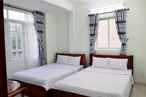 Фото Khach San Huong Giang