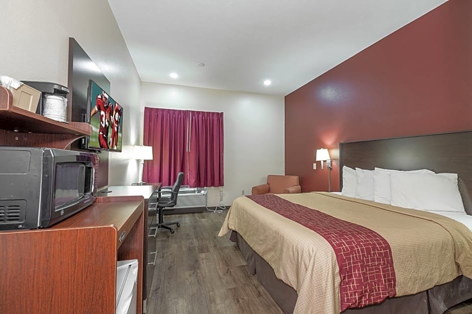 Фото Red Roof Inn & Suites Jackson - Brandon