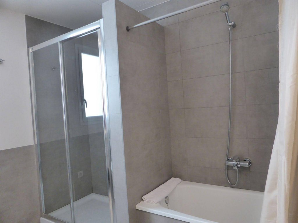 Фото The Corner Apartments by Aspasios