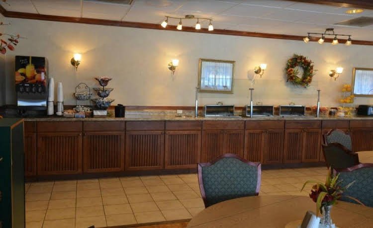 Фото English Inn of Charlottesville