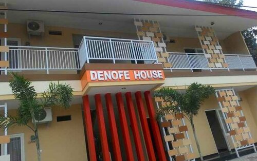 Гостиница Denofe House в Чиребоне