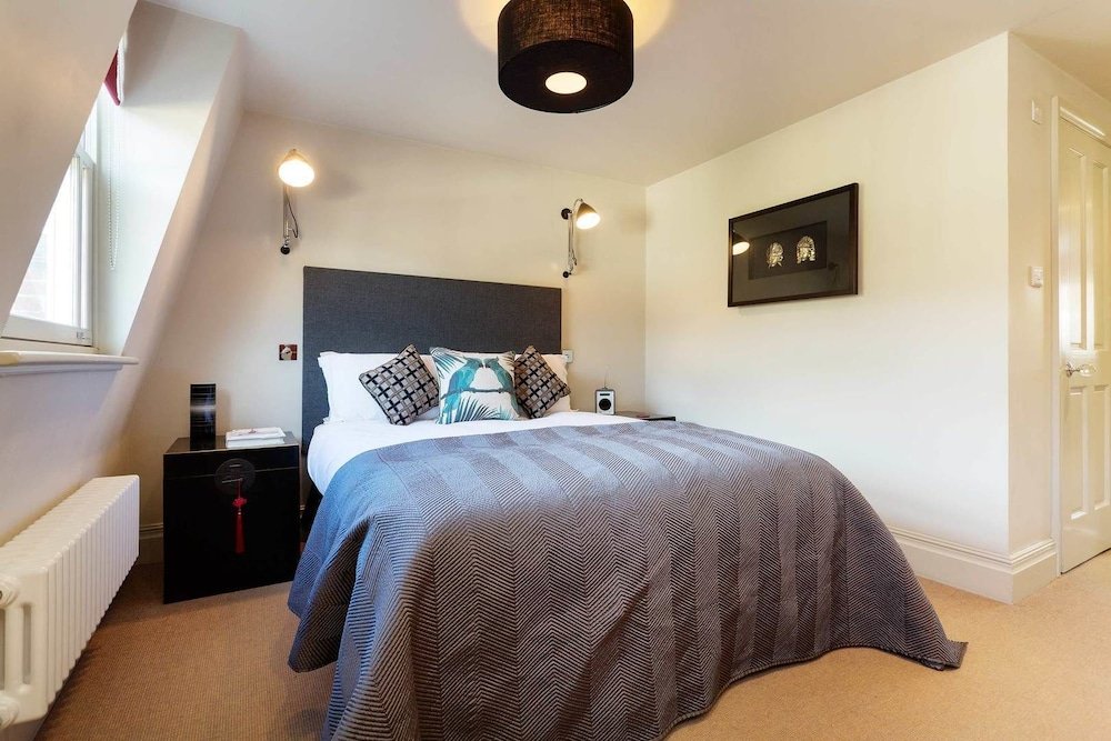 Фото Townhouse by The River