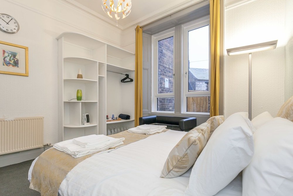 Фото Oakshaw Guesthouse - Glasgow Airport