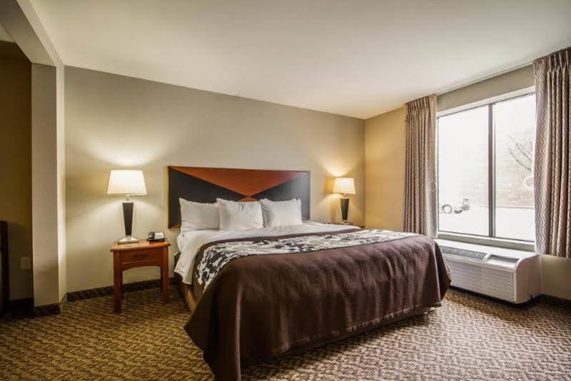 Фото Sleep Inn & Suites Airport