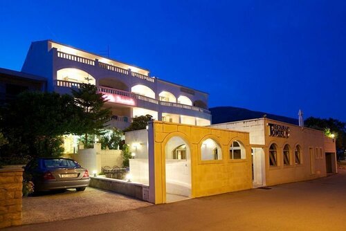 Внешний вид отеля Villa Daniela в Опщине Боле, фото 4