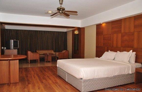 Фото Hotel Aurora Towers