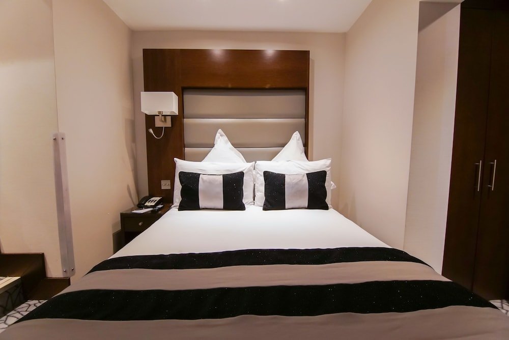 Фото Grand Royale London Hyde Park