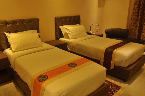 Фото Hotel Sher E Punjab