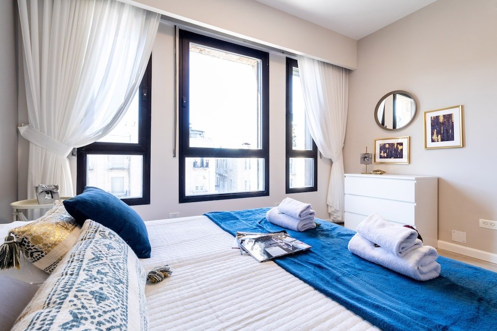 Фото King David Court